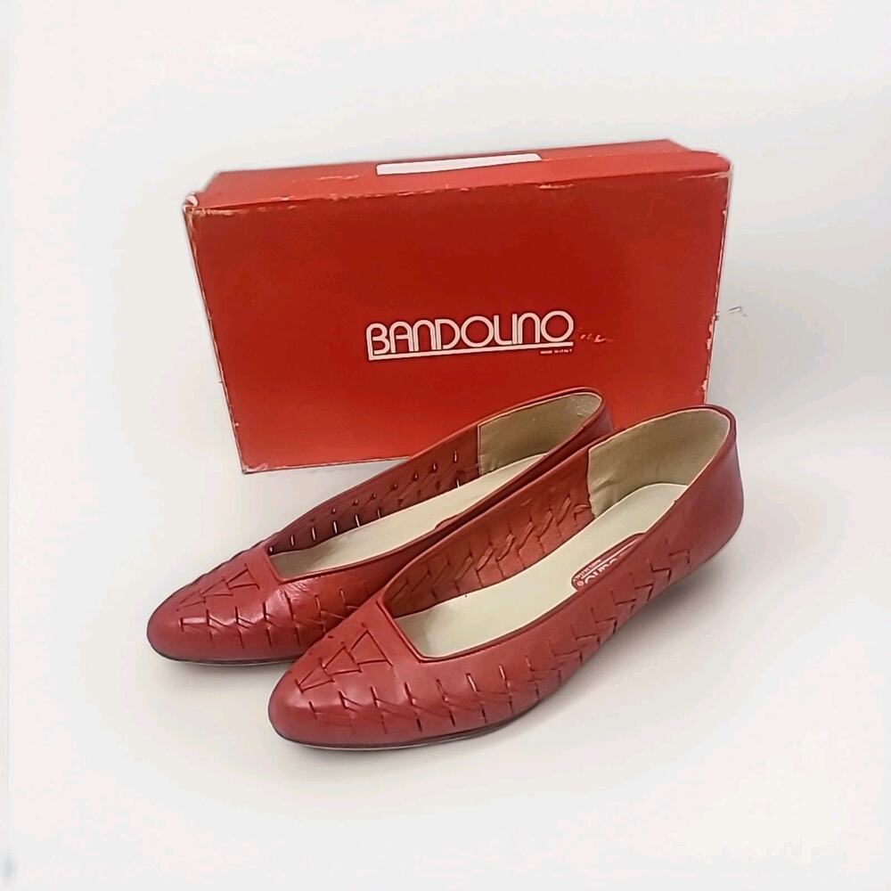 Vintage Bandolino Red Leather Woven Flats Women’s 6.5 Slip On Shoes w/ Box